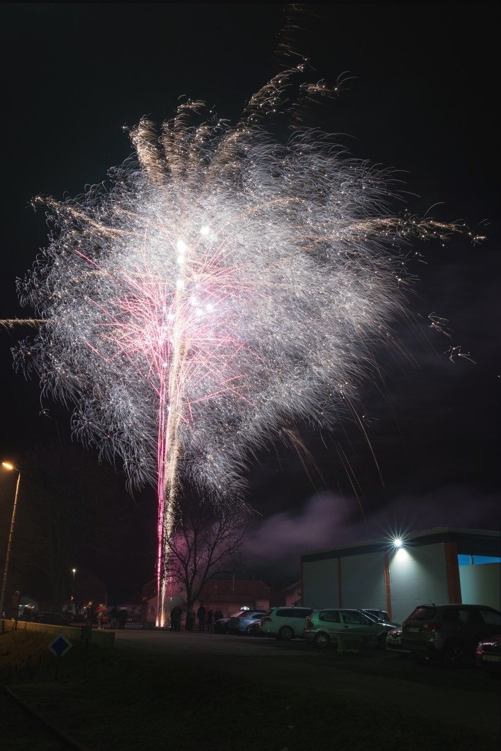 Doček Nove godine u Kotoribi uz Meta bend