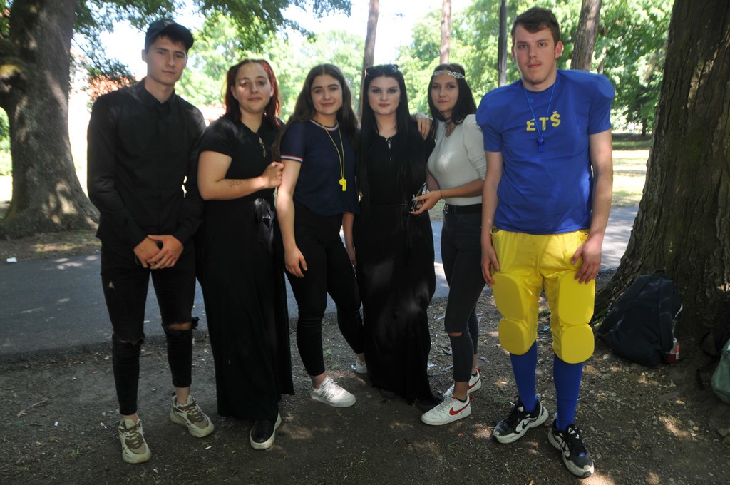 Maturanti se zabavljaju u čakovečkom parku