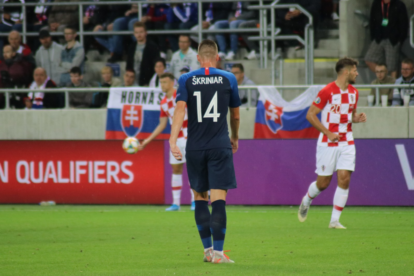 Image 3833603 (auto) Image 3833603 (auto)