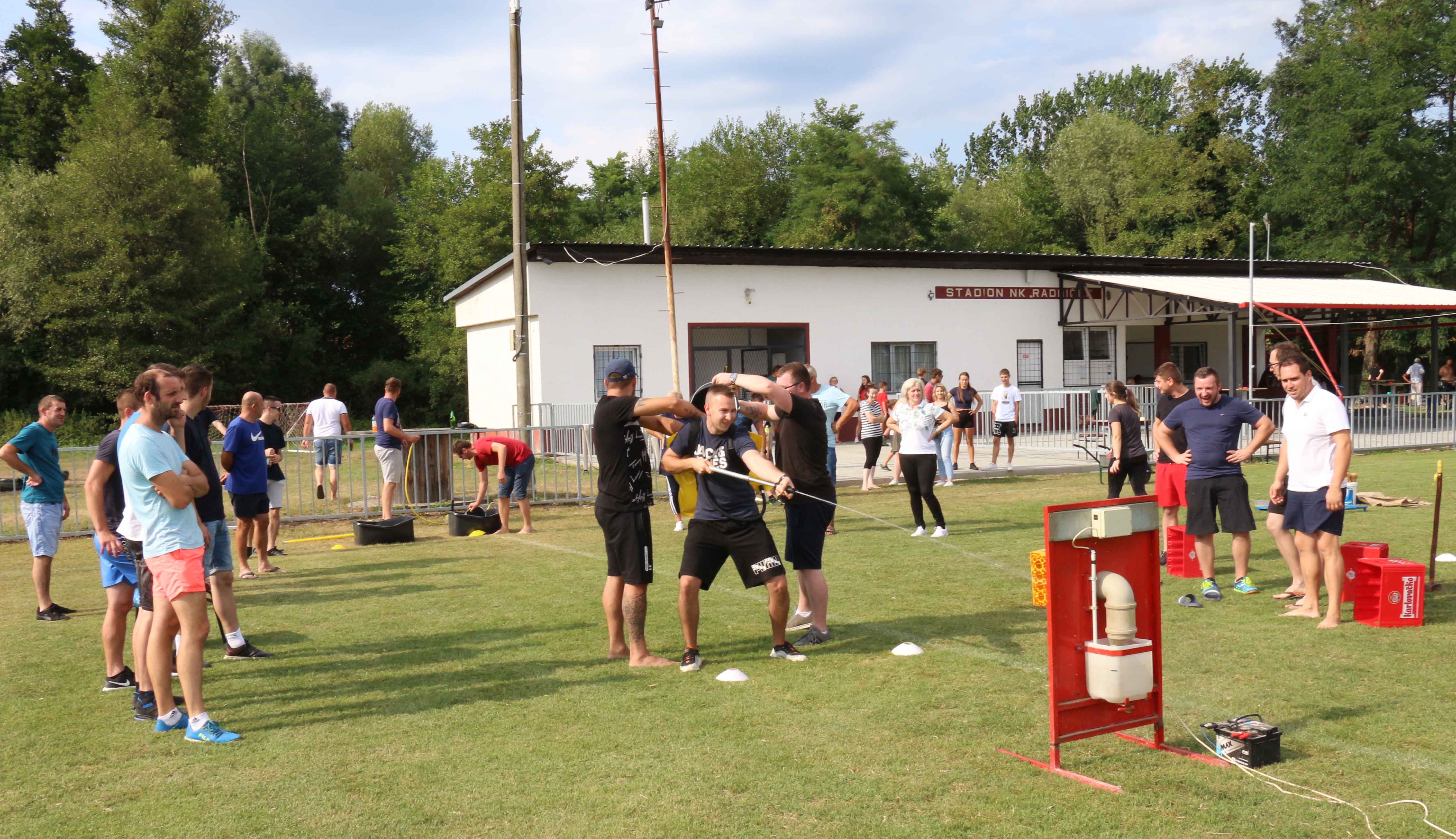 Seoske igre u Gardinovcu