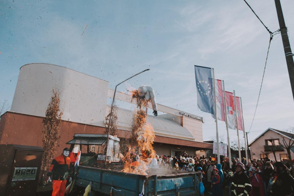 maskarestrah43333973