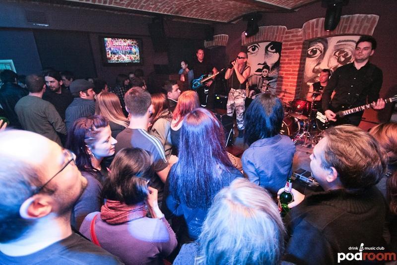 slika0029Podroom (Petak, 8.2. – Kein Engel – Rammstein Tribute Band)