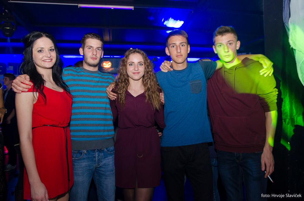 1485977012165692284176706040364