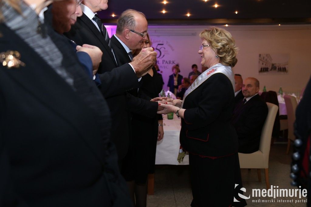 pravazena00083333701