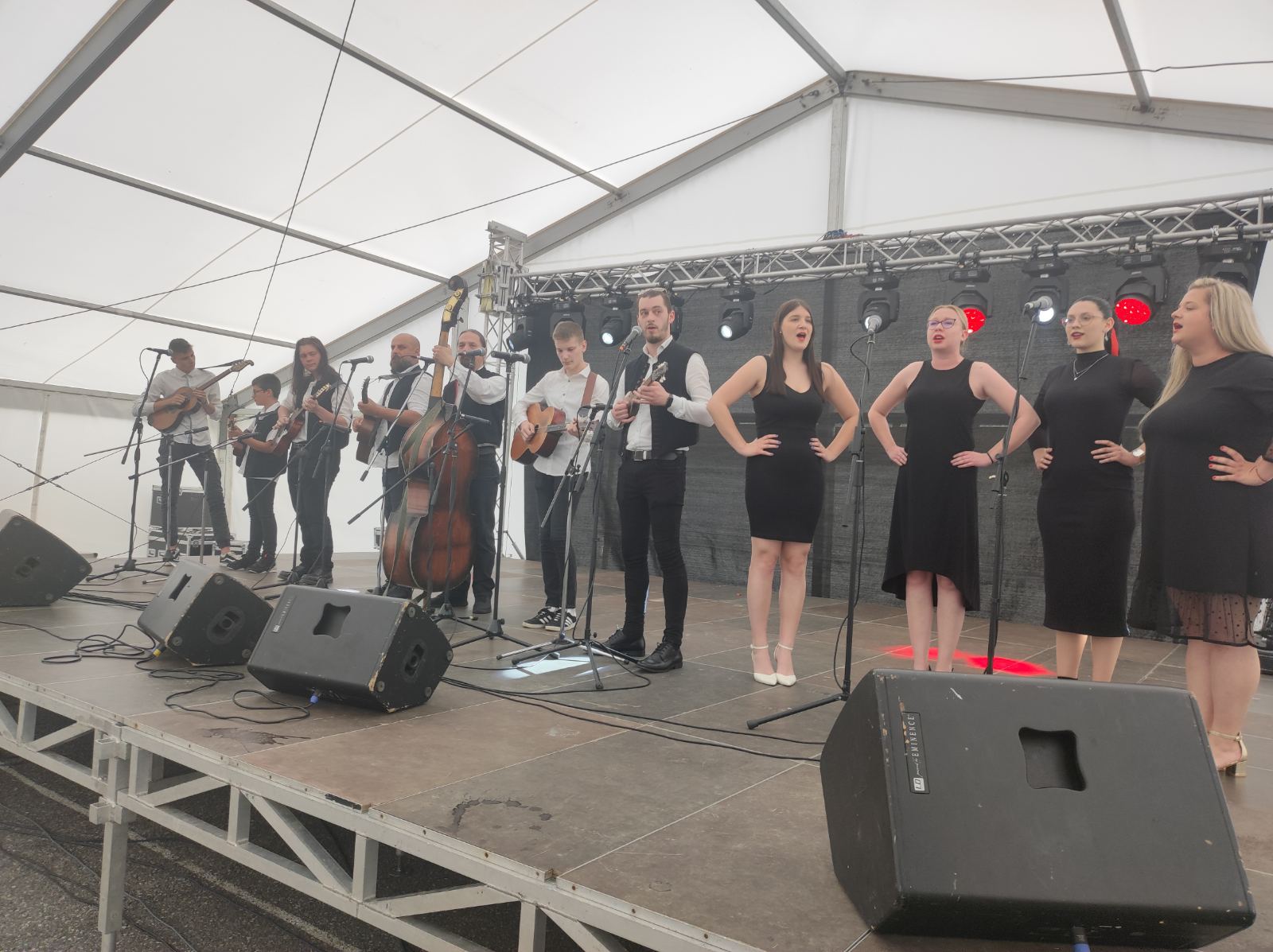 NAJVEĆA KOTORIPSKA MANIFESTACIJA Dani šibe i ribe i ove godine privukli mnoštvo gostiju