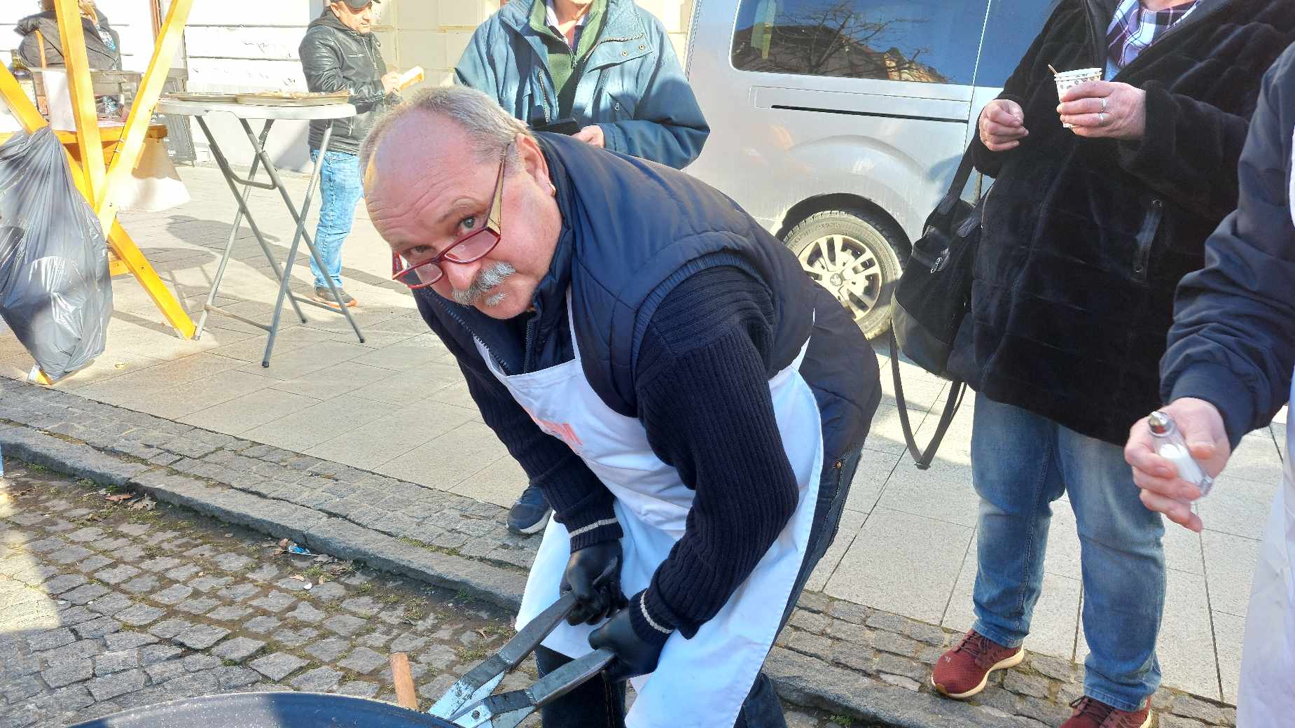 Centrom Čakovca širi se miris čvaraka!