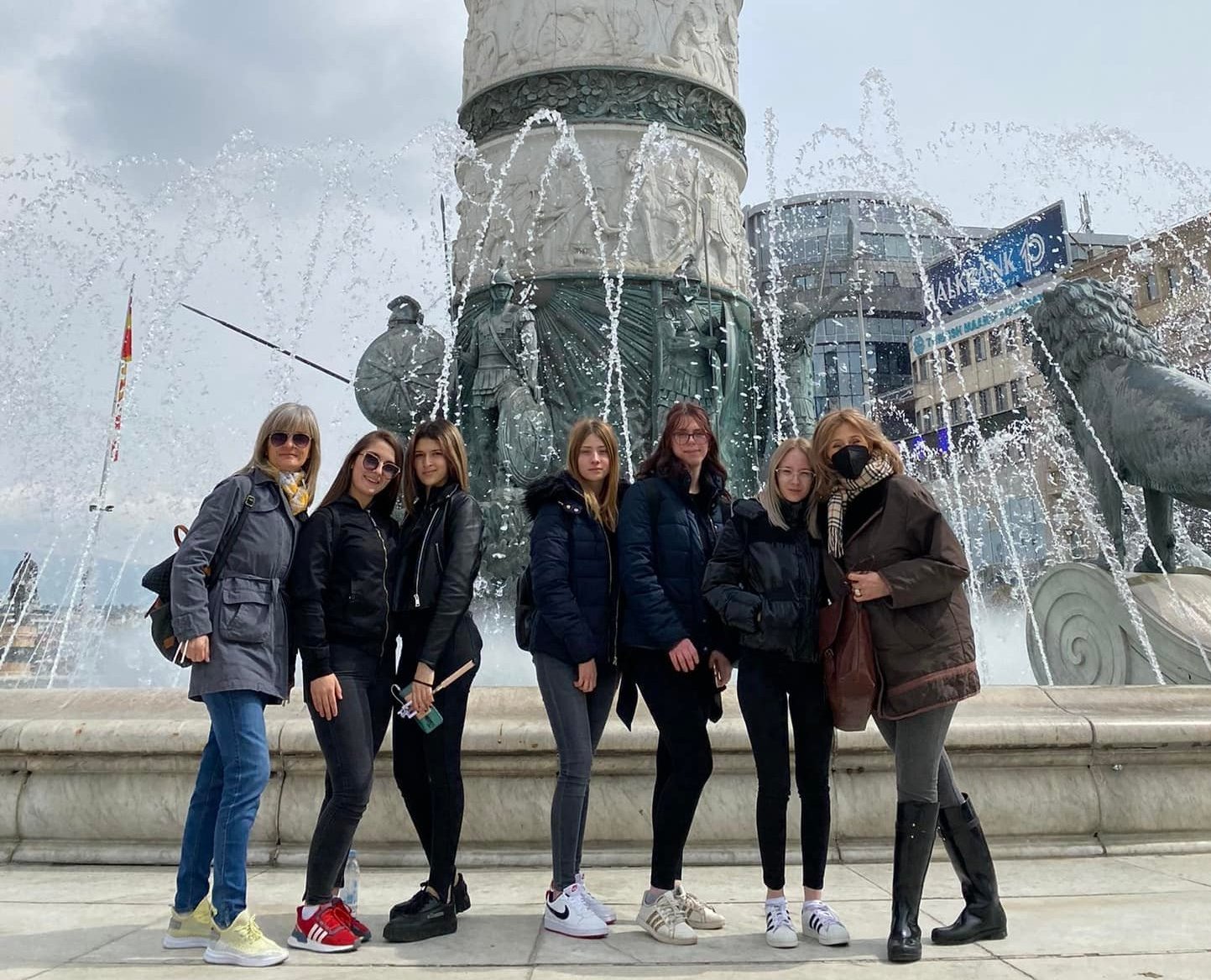 SJAJNO ISKUSTVO Pet učenica zanimanja frizer na praktičnoj nastavi u Makedoniji