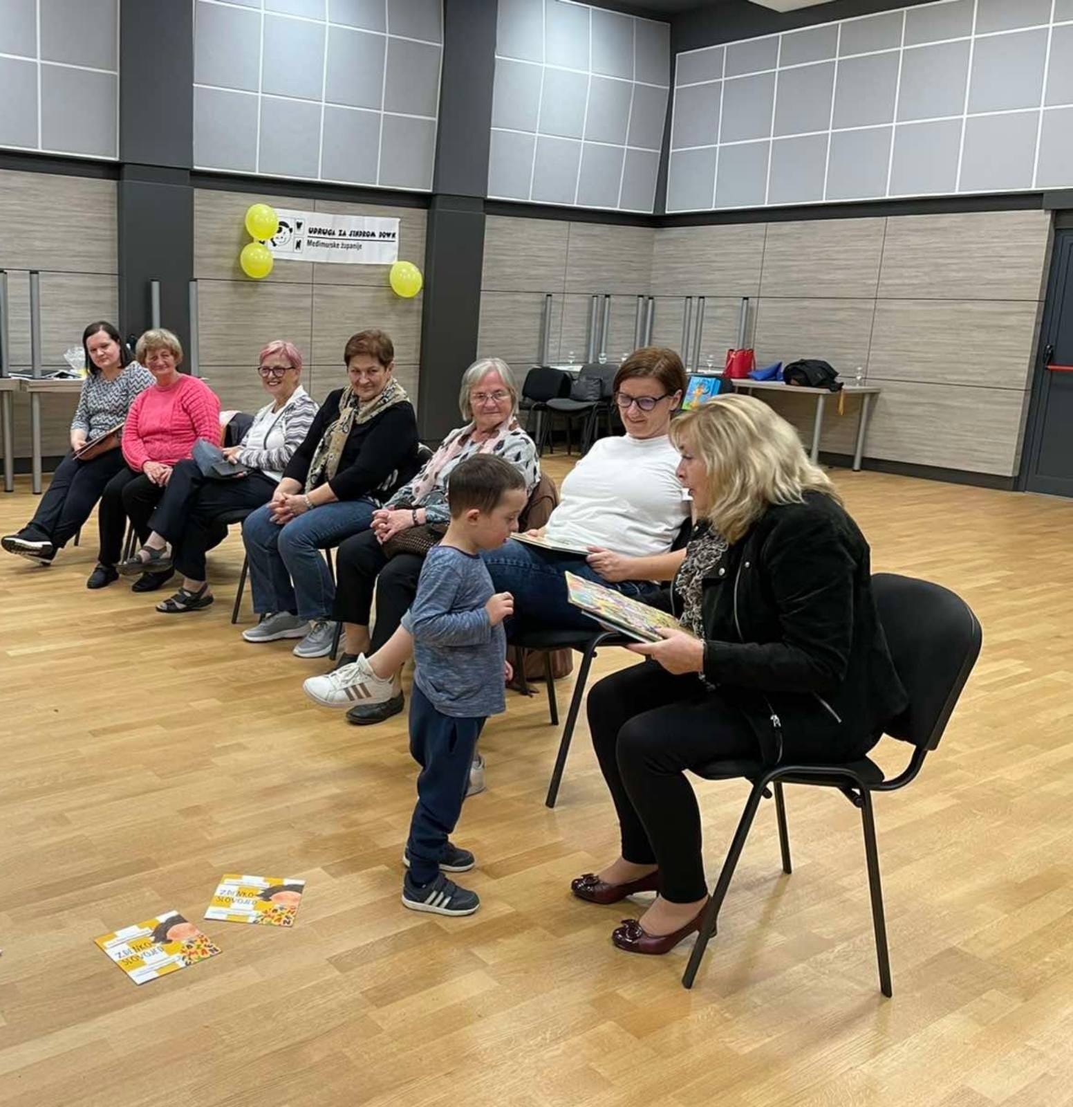 Članovi međimurske Udruge za sindrom Down posjetili ‘Heklice u knjižnici’