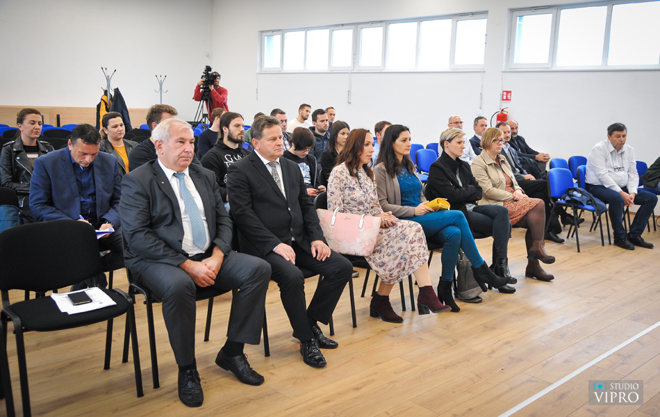 Potpisani ugovori: Poduzetnički centar Prelog dobio svoje prve stanare!