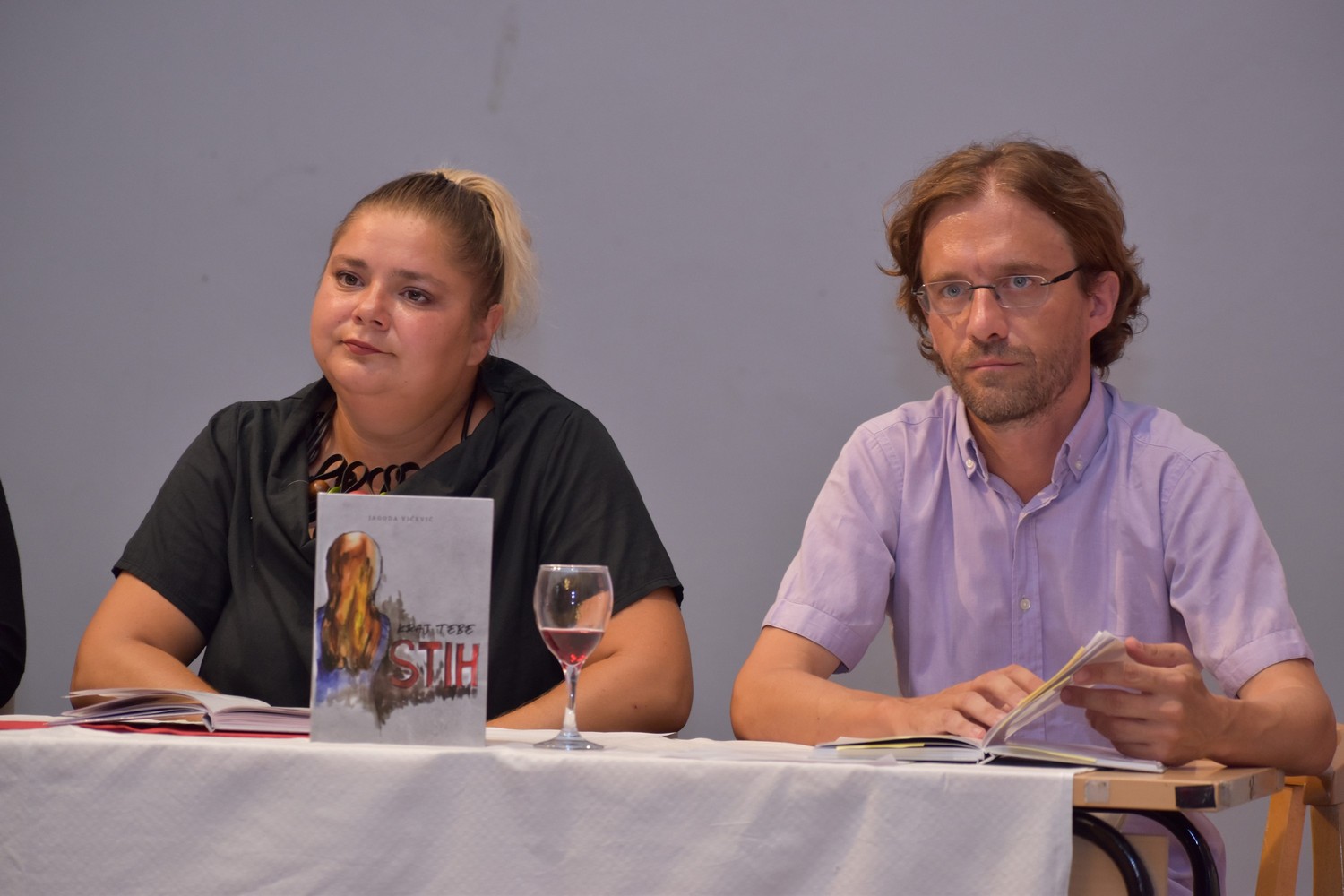 Jagoda Vičević u Čakovcu predstavila svoju prvu zbirku pjesama naziva ‘Kraj tebe stih’