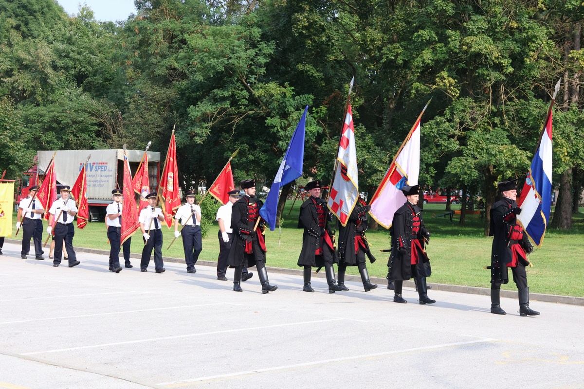 VELIKA PROSLAVA DVD Savska Ves proslavilo 100. obljetnicu predanog rada