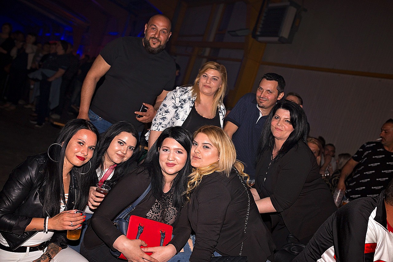 Haris Džinović raspjevao brojnu publiku na Mesapu u Nedelišću