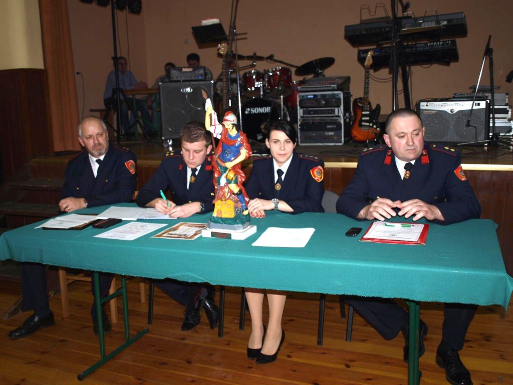 dvddpustakovec02727416