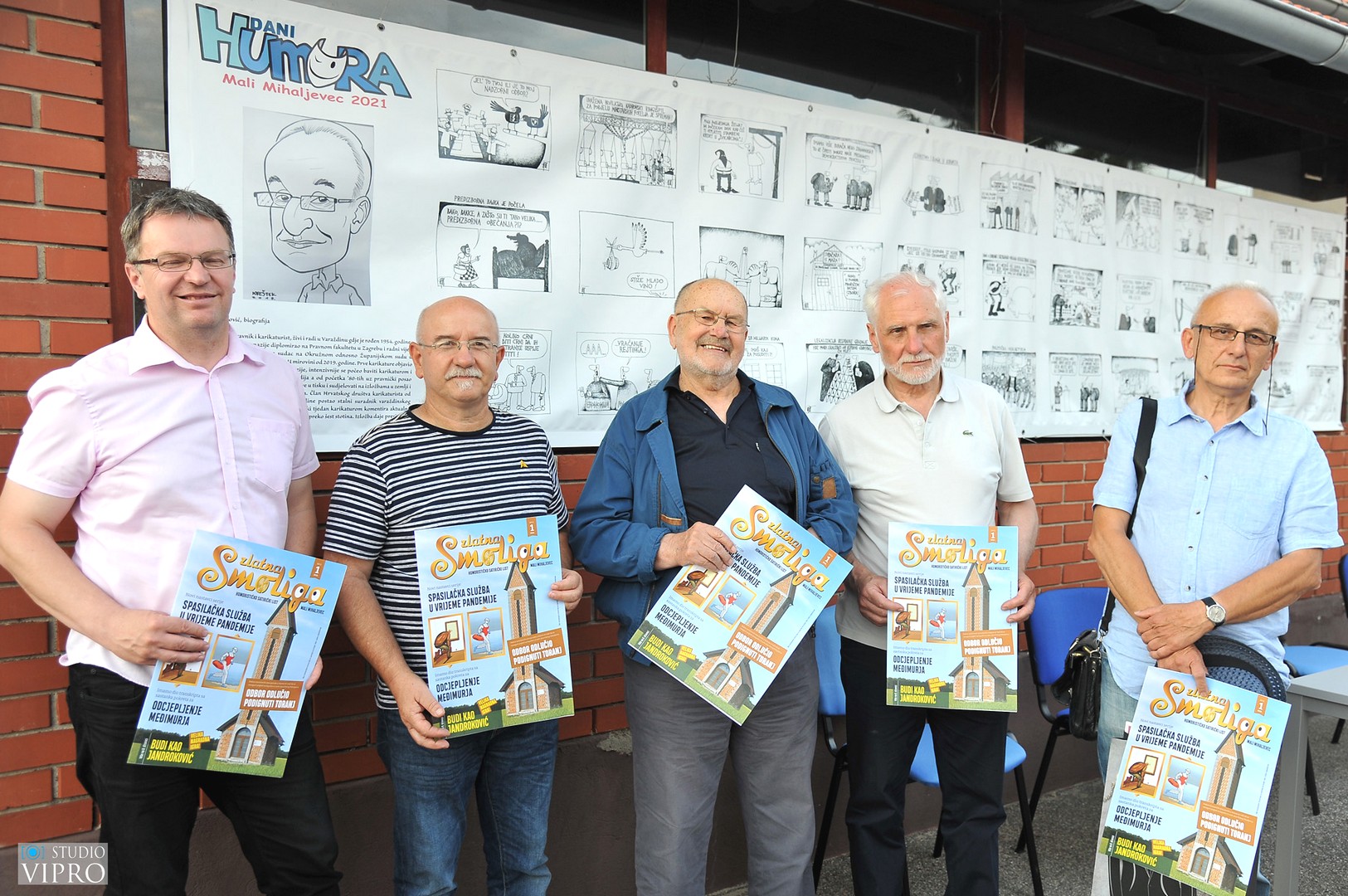 U Malom Mihaljevcu predstavljen prvi broj ‘Zlatne smolige’, humorističko-satiričkog lista