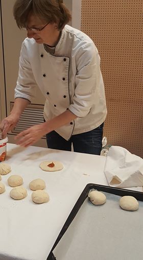 Udruga oboljelih od celijakije pripremala fašničke delicije u Strahonincu