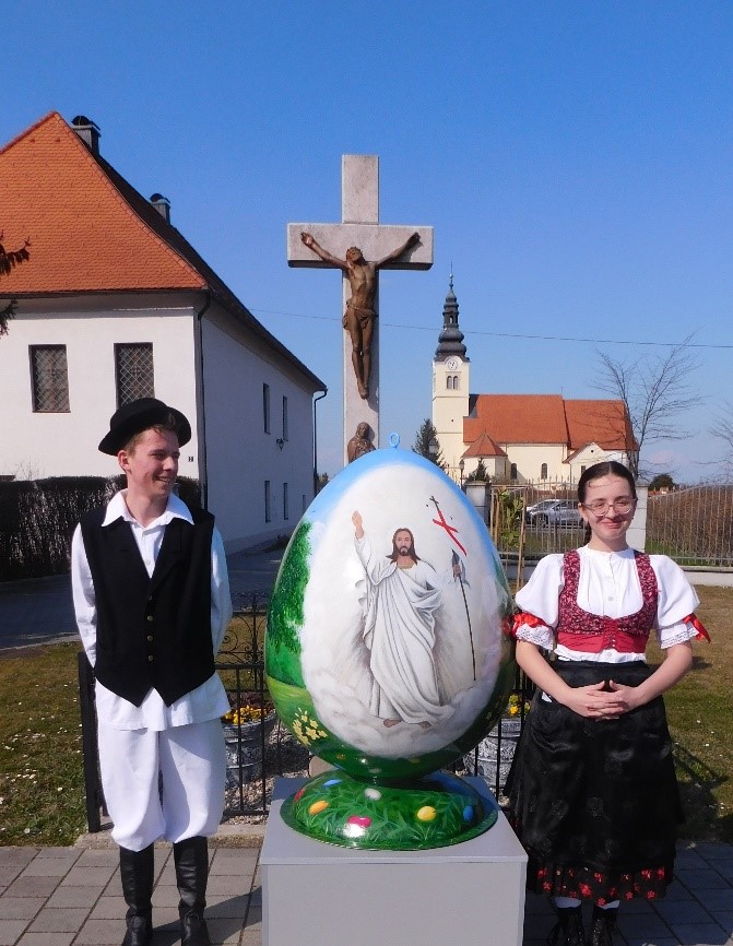 Nedelišće dobilo veliku uskrsnu pisanicu!