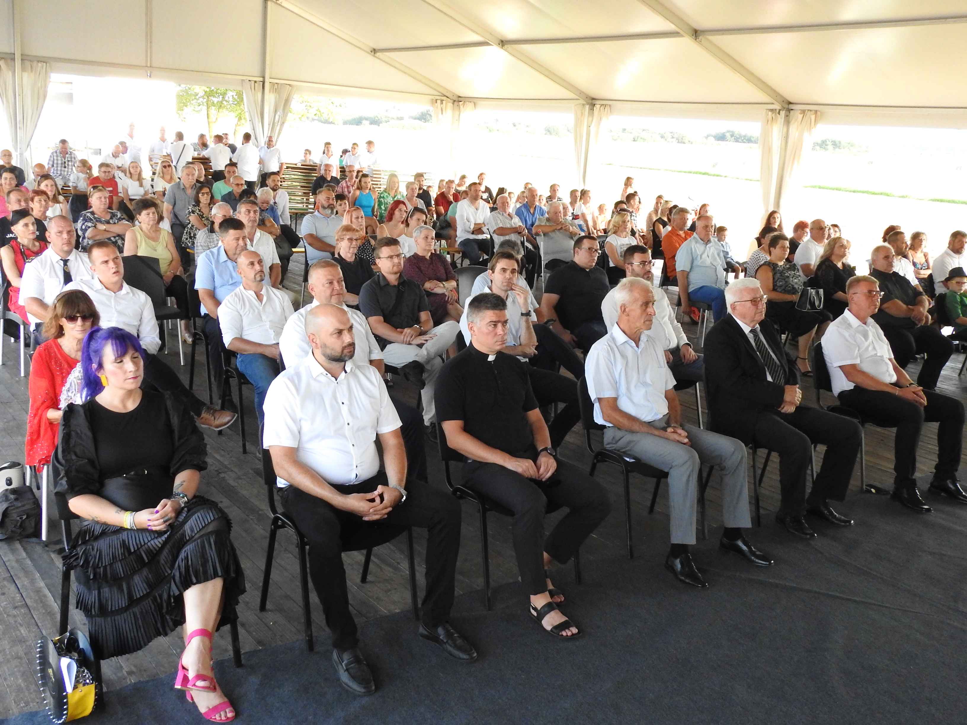 PRIBISLAVEC Jučer je na aerodromu održana svečana sjednica, pogledajte nagrađene