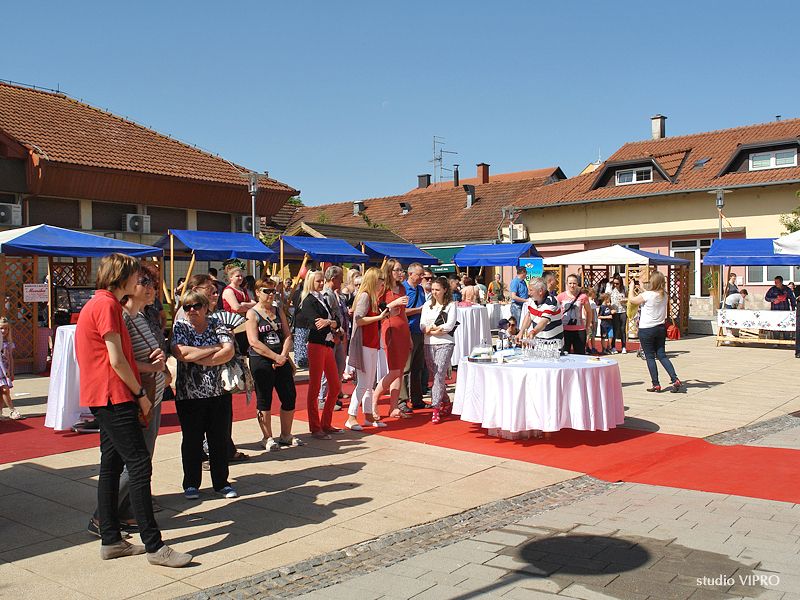 353815375dsc06223571002