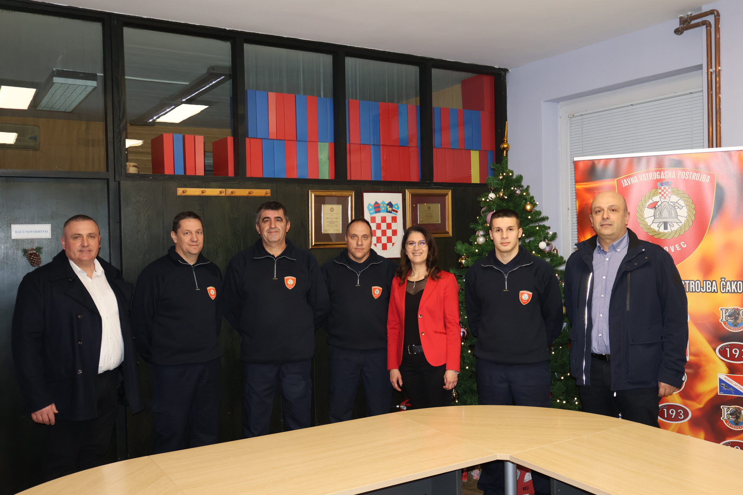 Gradonačelnica Cividini i župan Posavec obišli dežurne službe u novogodišnjoj noći