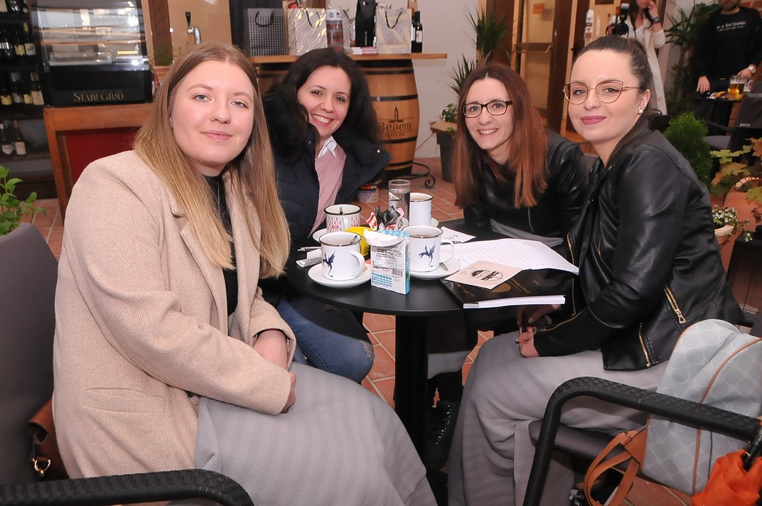 UZ DANE MEĐIMURSKE ŽUPANIJE ‘Si znal?!’ da je Bedem pravo mjesto za međimurski pub kviz? UZ DANE MEĐIMURSKE ŽUPANIJE ‘Si znal?!’ da je Bedem pravo mjesto za međimurski pub kviz?