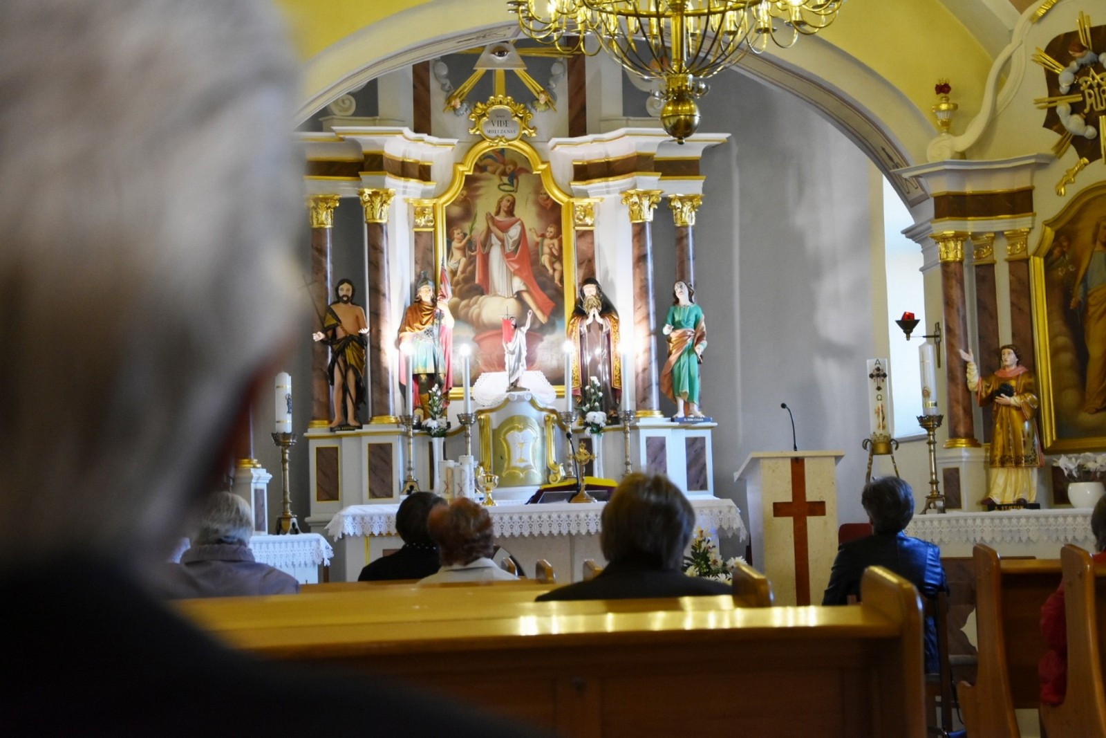 FOTO Prva nedjelja s vjernicima na misi u Međimurju: Distanca od 2 metra, dezinfekcija…