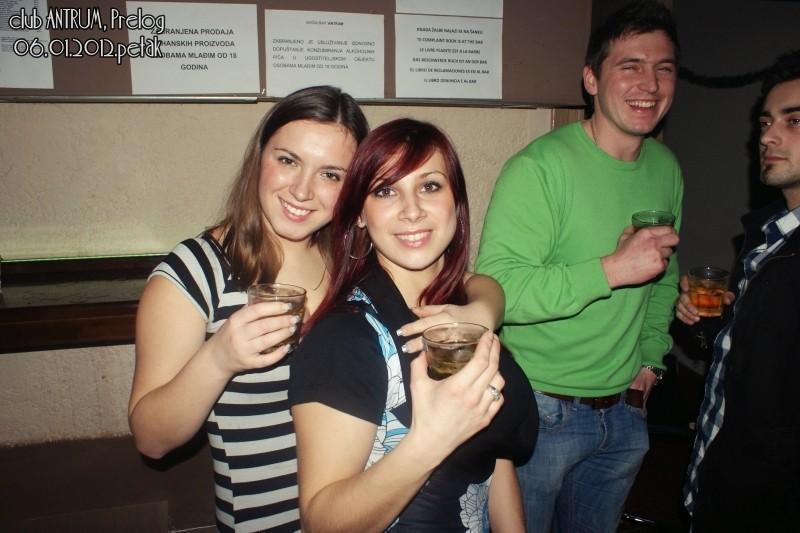 slika0034 Antrum (Petak, 6.1.2012) slika0034 Antrum (Petak, 6.1.2012)