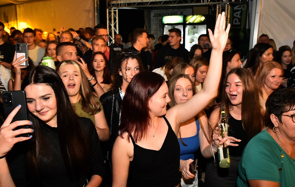 Image 5462326 (auto)