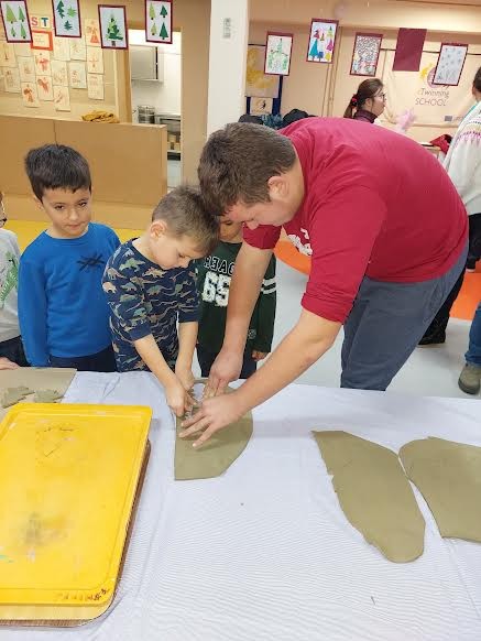 KREATIVNO DRUŽENJE Božićna radionica u suradnji Vrtića ‘Cvrčak’ i Centra za odgoj i obrazovanje KREATIVNO DRUŽENJE Božićna radionica u suradnji Vrtića ‘Cvrčak’ i Centra za odgoj i obrazovanje