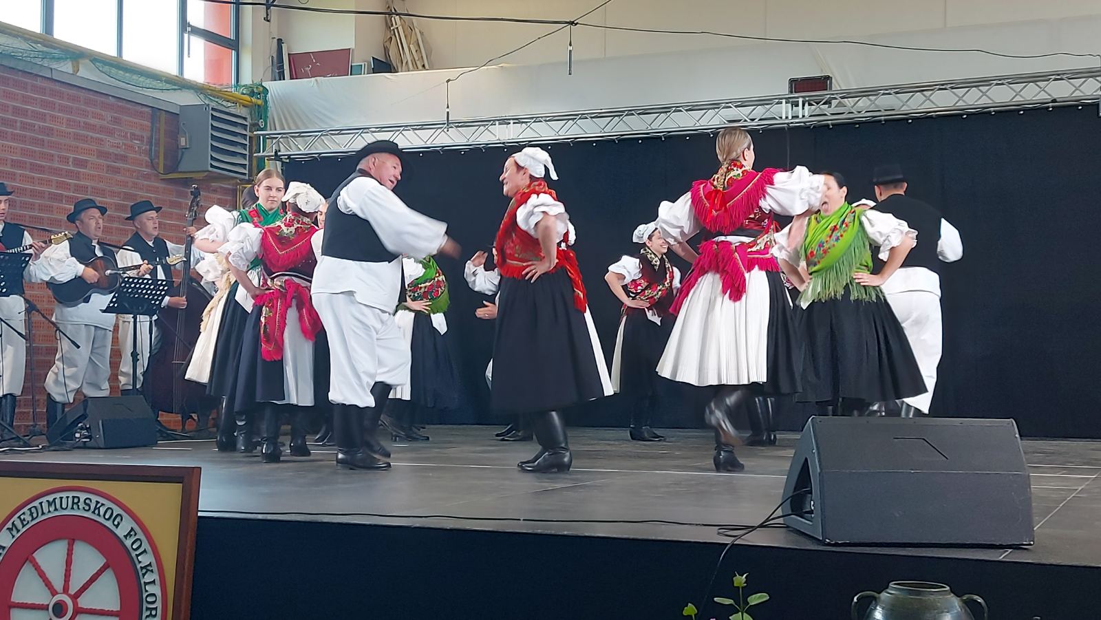 DRUGI DAN U DONJOJ DUBRAVI Smotra međimurskog i koreografiranog folklora