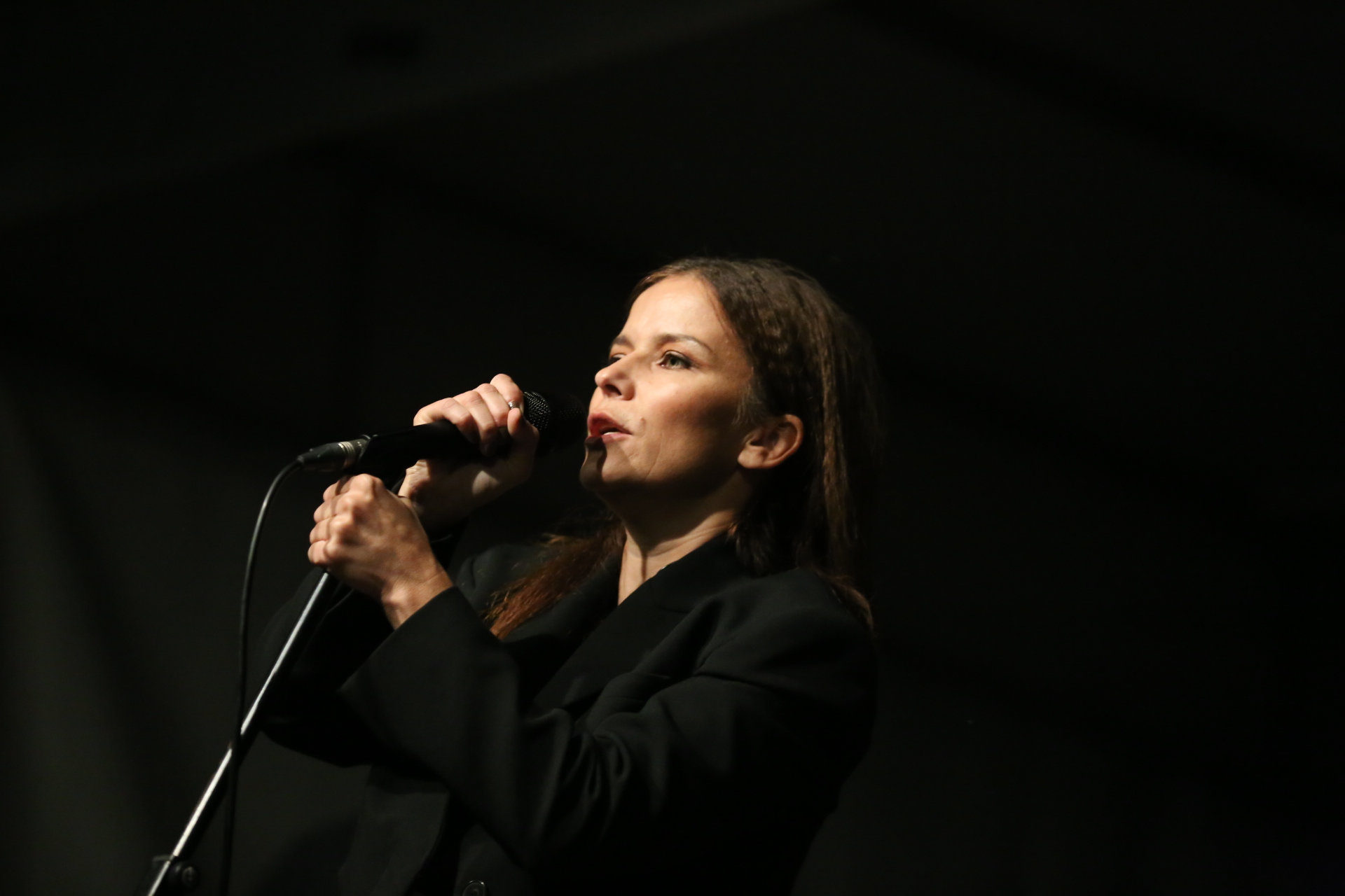 FOTO I VIDEO Vesna Pisarović na Marini Prelog rasplesala mnogobrojne posjetitelje i uveličala prvu večer Festivala balona