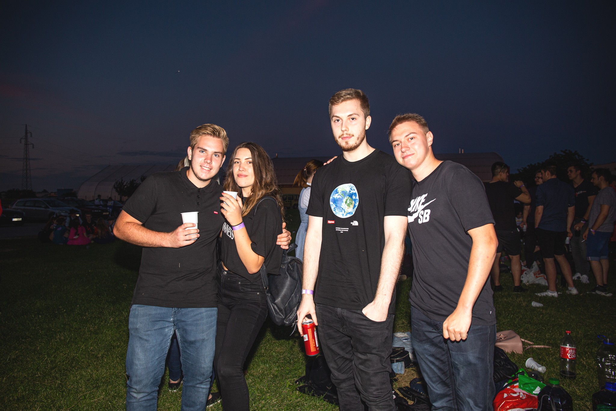 MATURANTI SE ZABAVLJAJU Odlična zabava za kraj na Mesapu