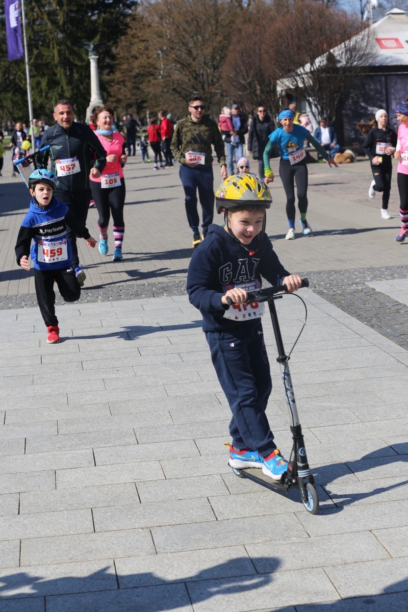 ”Šarenim čarapama do cilja”