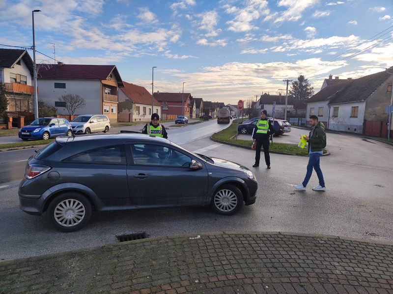 Policija i Grad Prelog darivali najsavjesnije vozače
