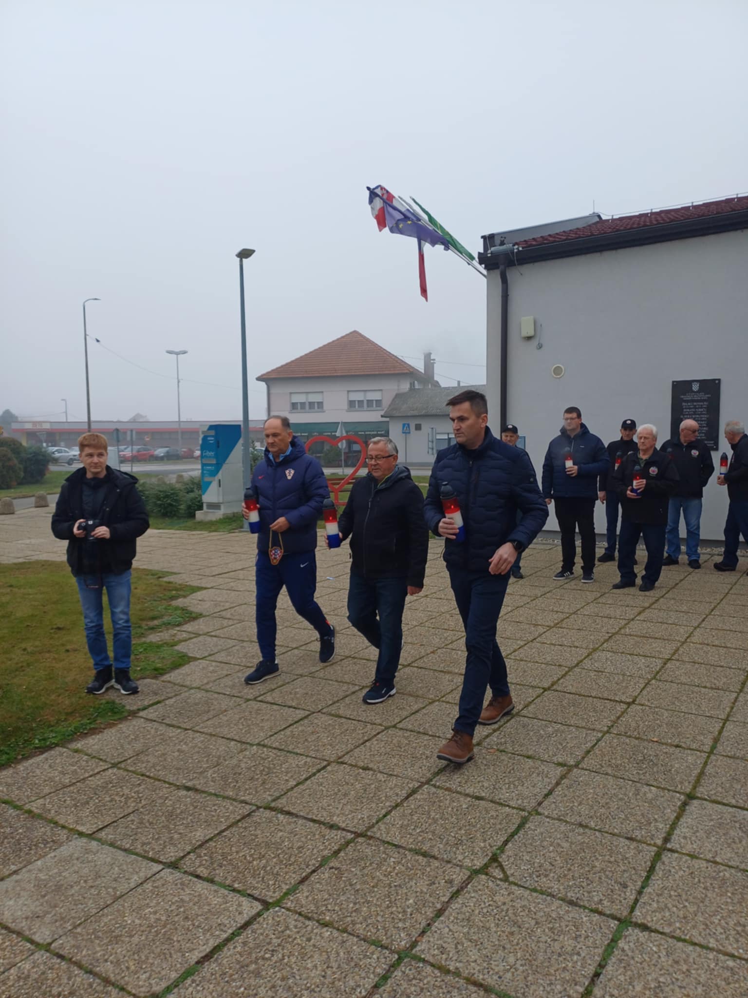 e88f5065-9617-4d53-8c5d-a37625b26949