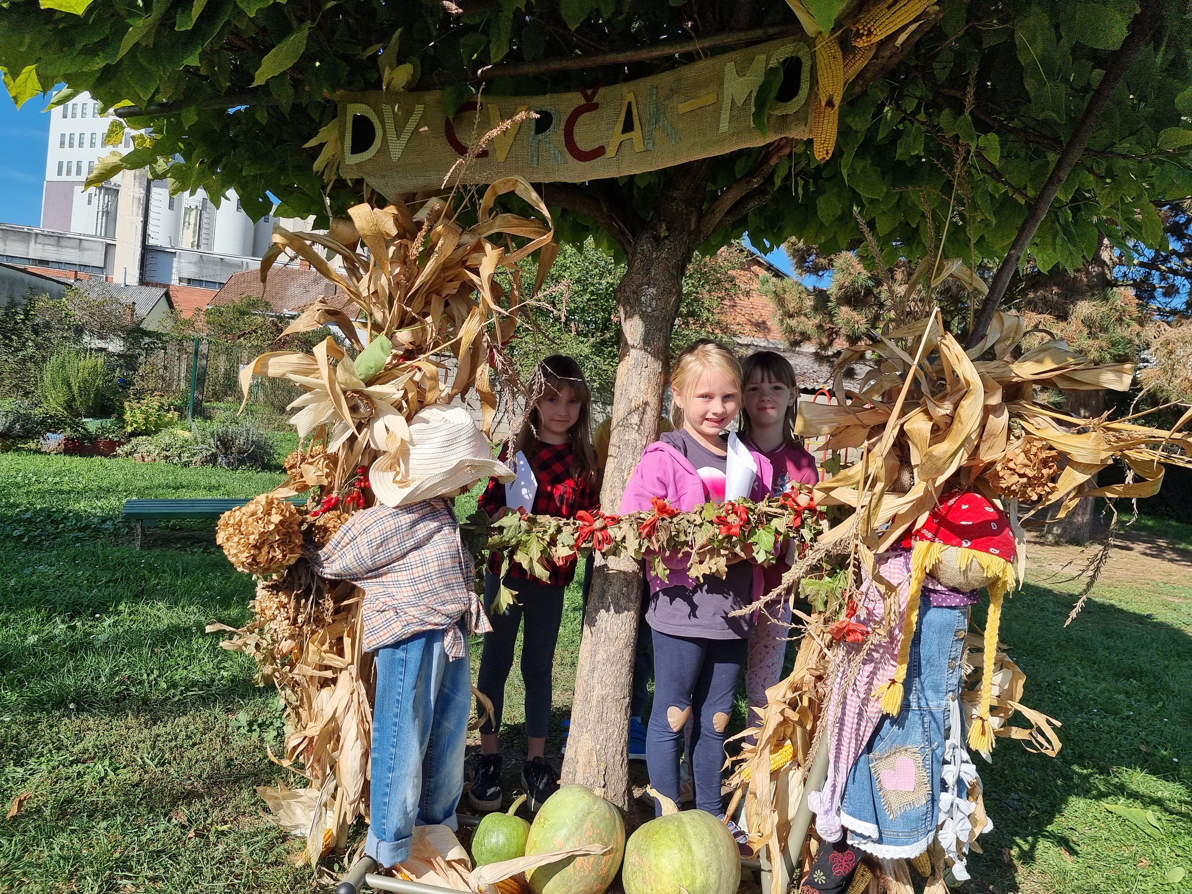 DJECA SU UŽIVALA Jesenska svečanost u Dječjem vrtiću Cvrčak