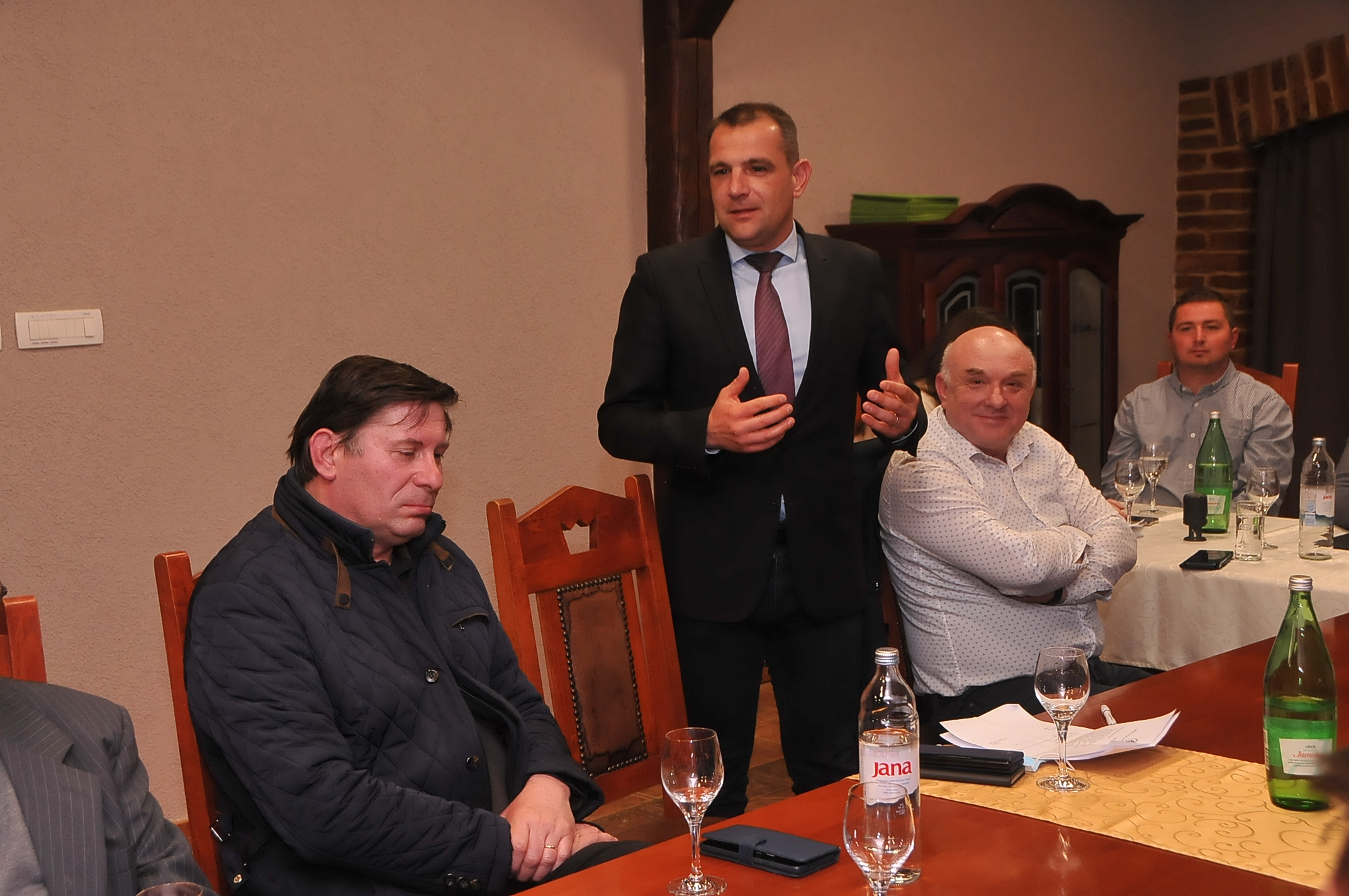 DRUŠTVO ‘HORTUS CROATIAE’ SLAVI 30 GODINA Ponosni na prvih 30, s novim elanom kroče u budućnost DRUŠTVO ‘HORTUS CROATIAE’ SLAVI 30 GODINA Ponosni na prvih 30, s novim elanom kroče u budućnost