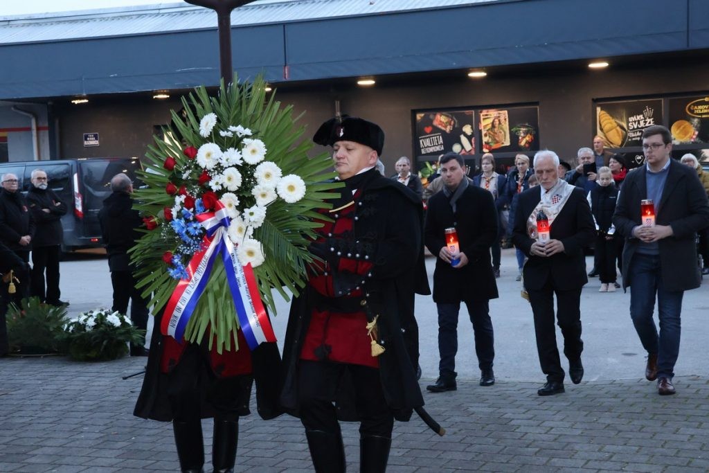 GORNJI KURŠANEC Obilježena 359. obljetnica pogibije velikana Međimurja Nikole VII. Zrinskog GORNJI KURŠANEC Obilježena 359. obljetnica pogibije velikana Međimurja Nikole VII. Zrinskog