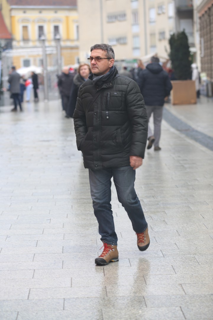 KLIKOM PO ČAKOVCU Bliži se Božić – prava blagdanska atmosfera u centru Čakovca