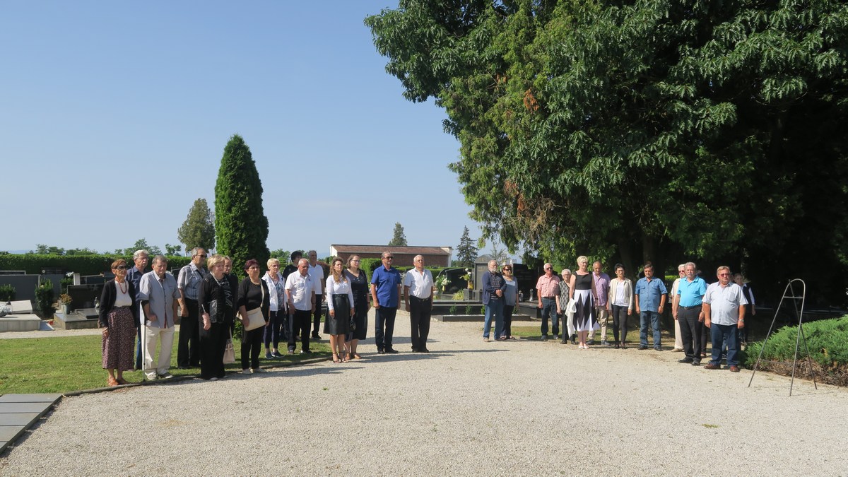 Odavanjem počasti svim poginulim i nestalim braniteljima i pripadnicima antifašističkog pokreta obilježen Dan antifašističke borbe u Međimurju Odavanjem počasti svim poginulim i nestalim braniteljima i pripadnicima antifašističkog pokreta obilježen Dan antifašističke borbe u Međimurju