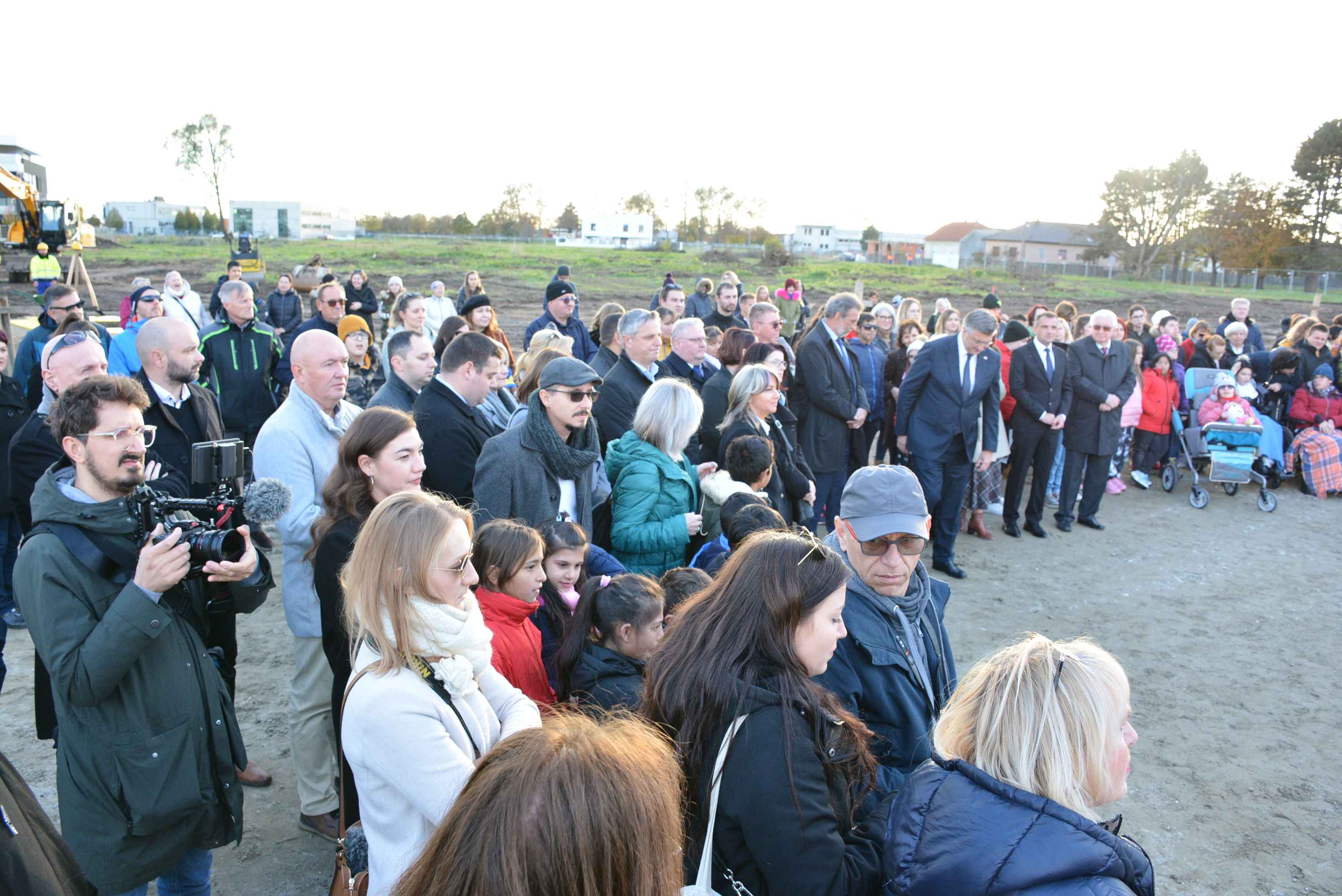 FOTO/VIDEO Važan dan za Međimurje: Postavljen kamen temeljac za novi Regionalni edukacijsko-rehabilitacijski centar u Čakovcu