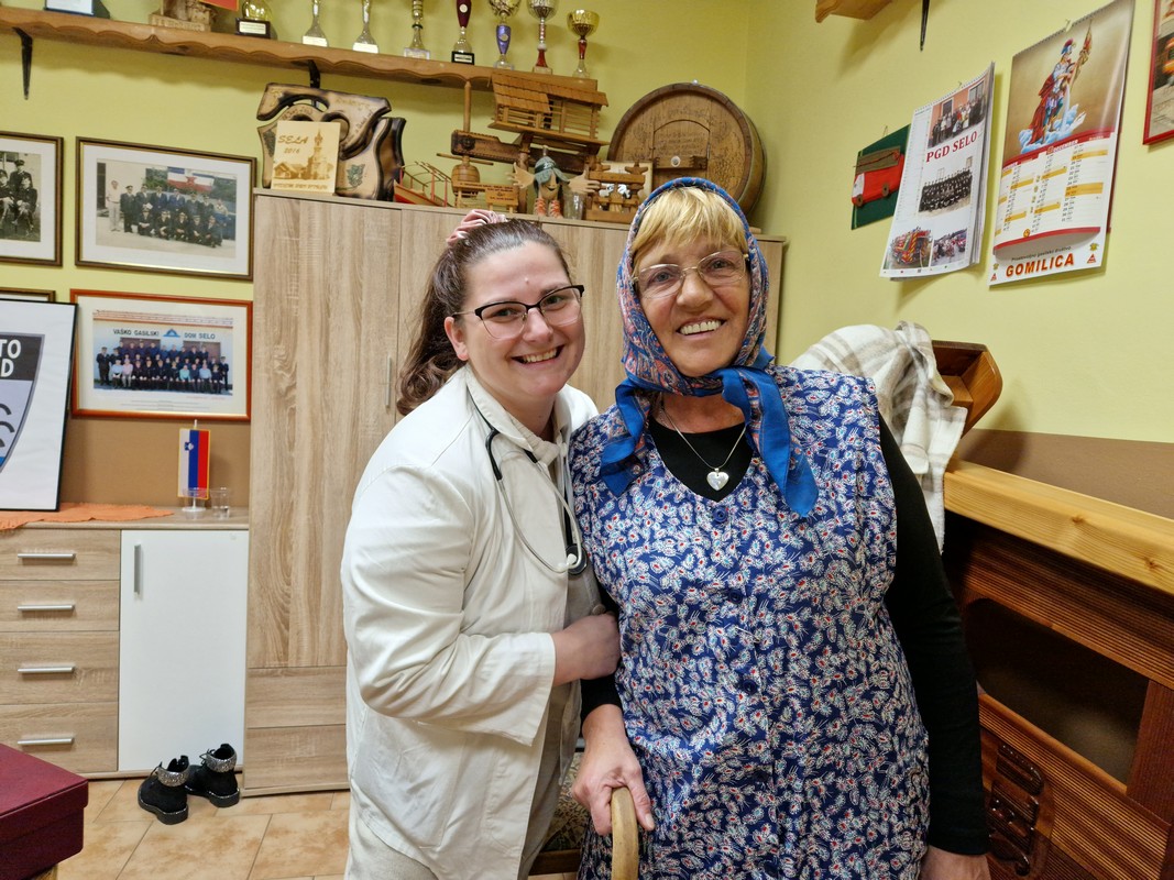 VRSNI GLUMCI Članovi DS KUD Mura gostovali u Sloveniji