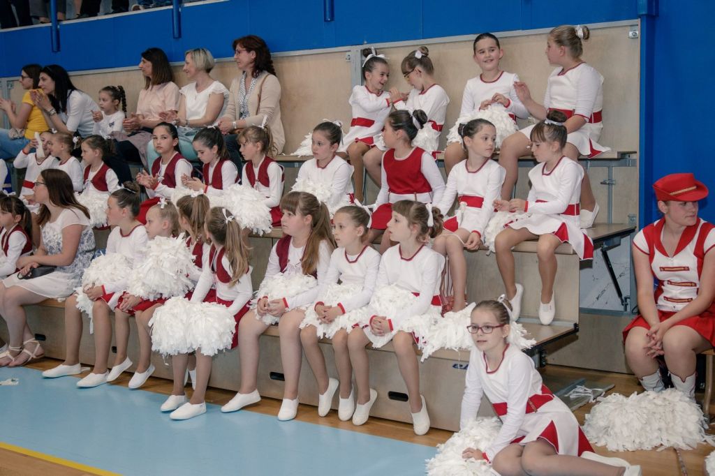 3306492157820462254032764425024