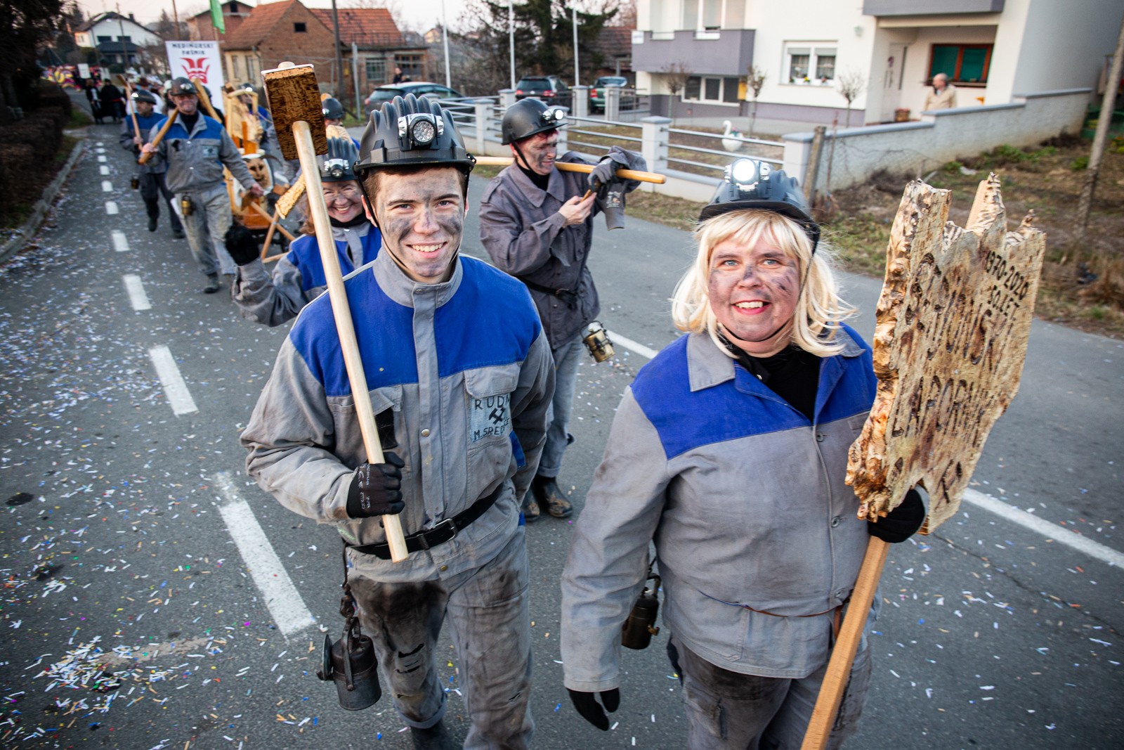 DOMIŠLJATE MAŠKARE U ZASADBREGU Bolničari, vještice, Škoti…