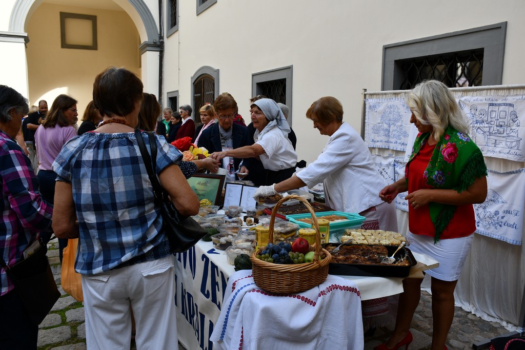‘BAKINI KOLAČI’ Najbolji kolač s jabukama pripremila je Natalija Munđar iz Križovca
