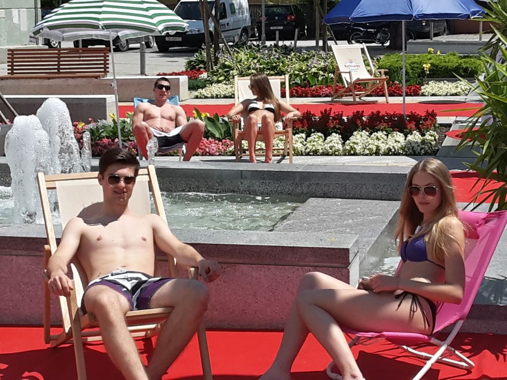 29841235420150625122901richtone