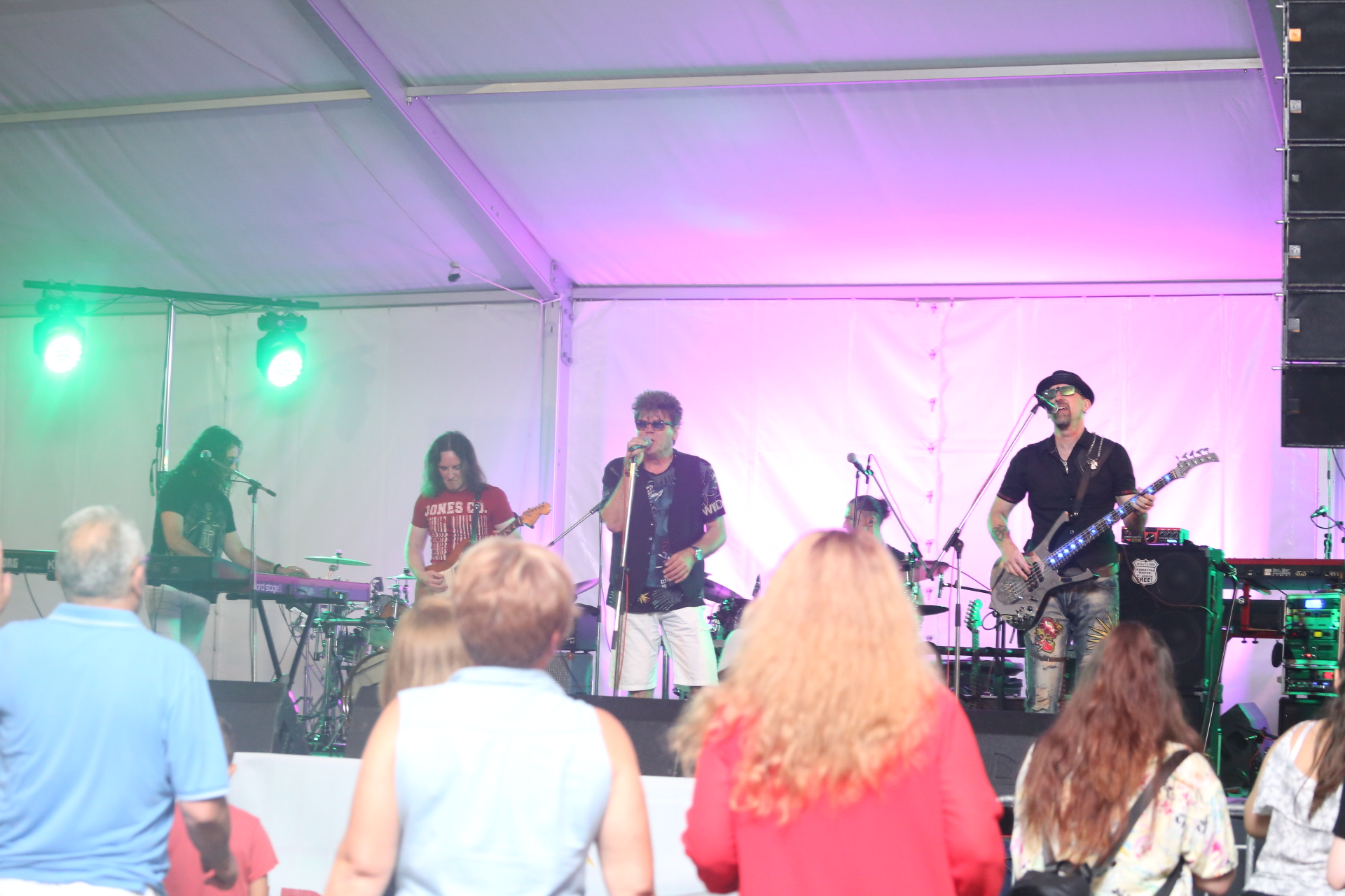 Dani Općine Mala Subotica – koncert Tragova i Crvene jabuke u Palovcu