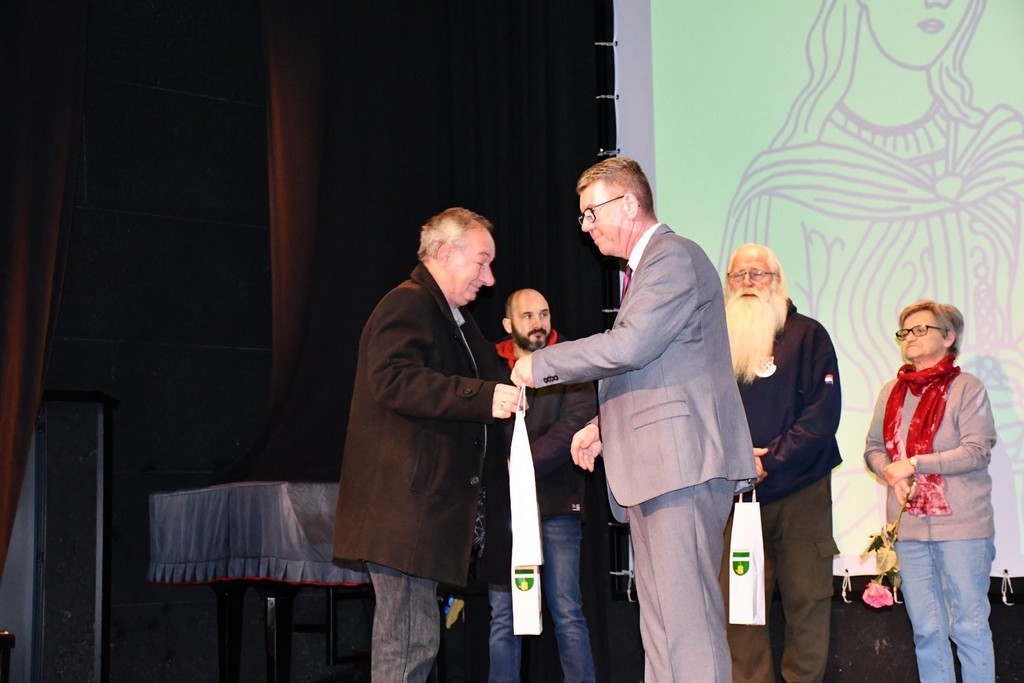 PRIJEM Gradonačelnik i saborski zastupnik Dražen Srpak čestitao udrugama, klubovima i pojedincima na rezultatima ostvarenim tijekom 2022. godine