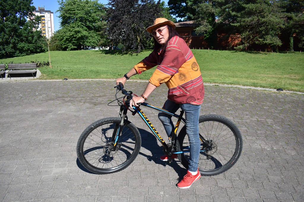 ČAKOVEČKI INDIJANAC RODOM JE ‘Z BELICE! Winnetou cijeni žene, a voli bicikle