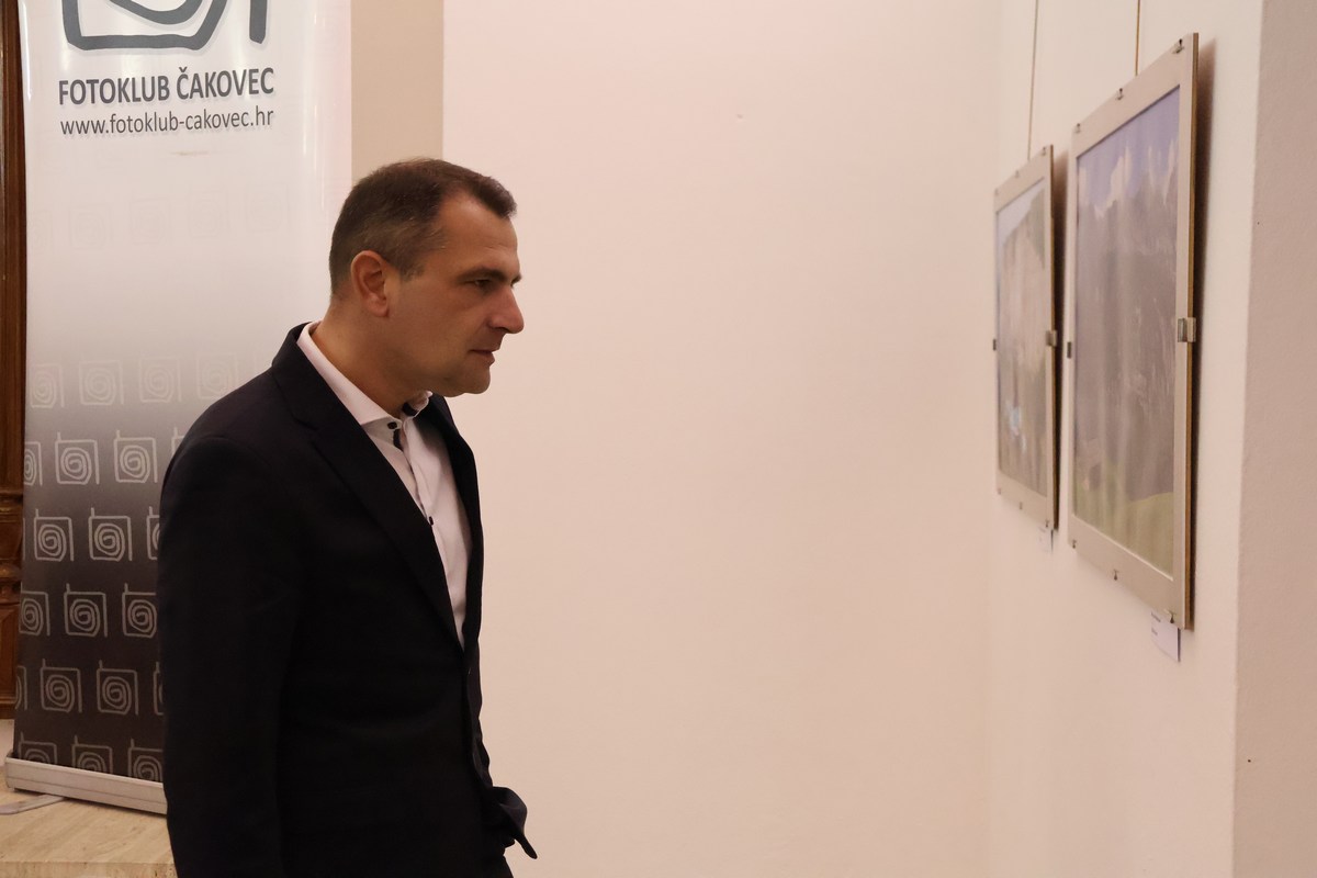 Kak rakova deca izložba