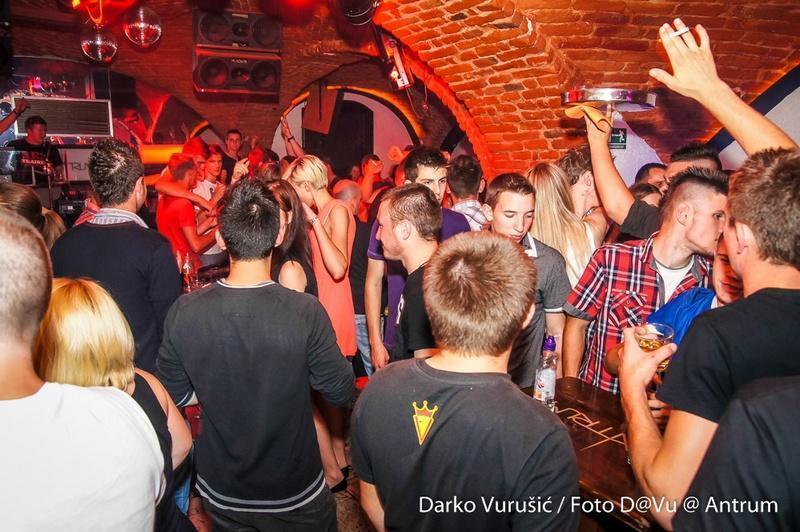 slika00064 Antrum (Subota, 28.6.2014. – Sandra Afrika)